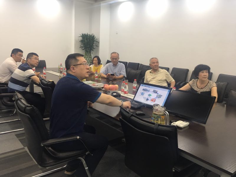 熱烈歡迎政協(xié)主席貢培興、新產(chǎn)業(yè)研究會(huì)副會(huì)長張建等一行參觀日聯(lián)科技